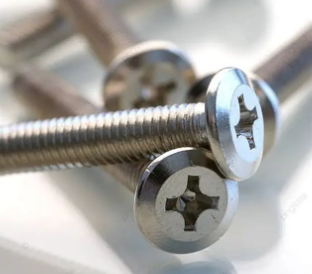 Prestatievergelijking van martensitische en austenitische schroeven